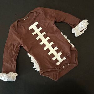 Football Onesis  FOOT1  0-3 months  NWT Boutique